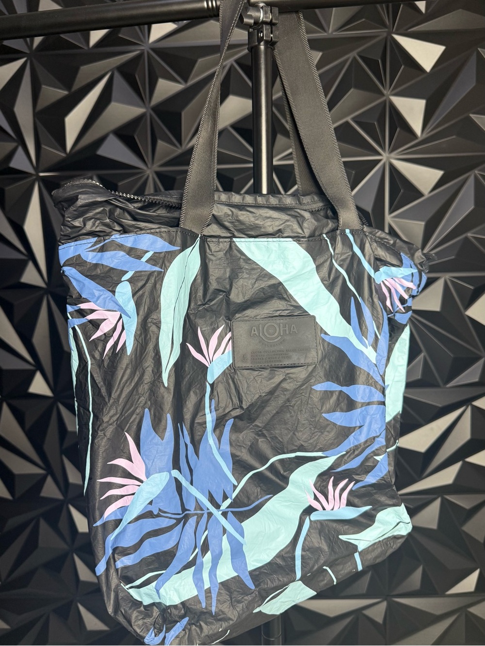 Aloha Collection Tote Bag - Picture 3 of 11